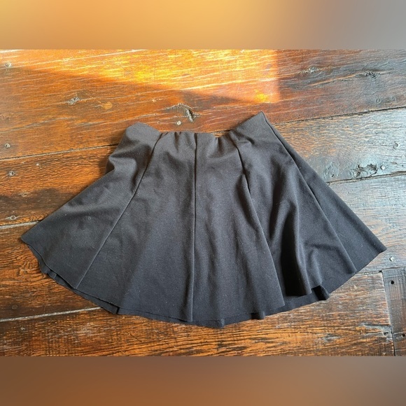Brandy Melville black mini skirt fits like size small or size 2 - Picture 3 of 4